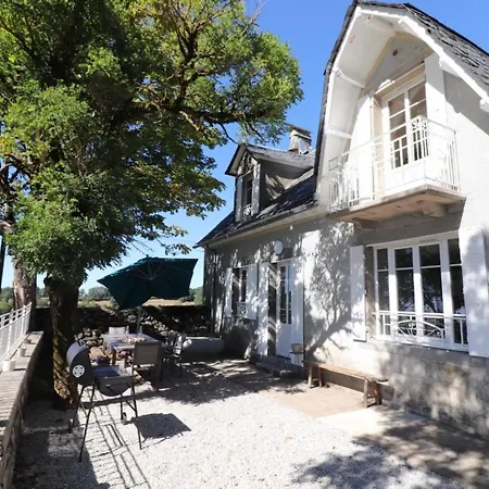 Holiday home Maison De Charme Renovee, Au Coeur Du Parc Des Volcans D'auvergne, Proche De Salers Et Activites Nature - Fr-1-742-499 Saint-Bonnet-de-Salers